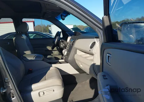 2012 Honda Pilot Touring z USA, uszkodzony, nr VIN 5FNYF3H95CB041879